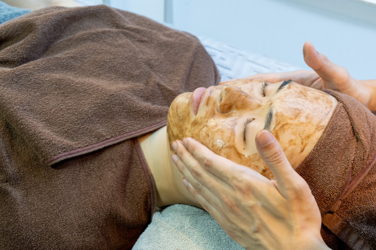 吉川市 NR機器導入 毛穴改善ケア